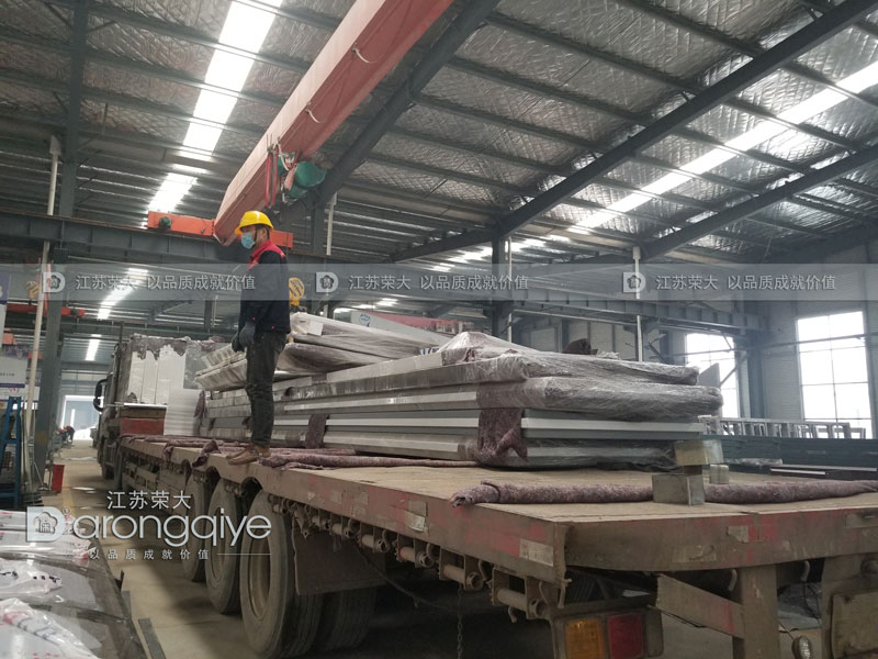 第二批黃山現代候車亭發貨